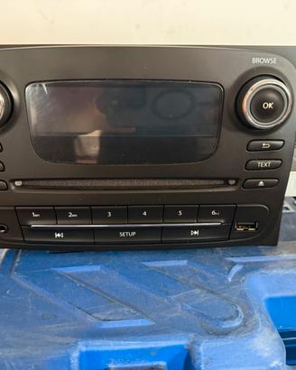 Autoradio originale opel vivaro con cornice