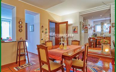 PORZIONE DI CASA INDIPENDENTE IN BUONO STATO