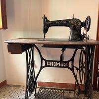 Macchina da cucire d’epoca Singer