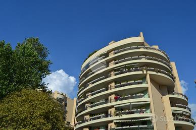 2 LOCALI A ROMA