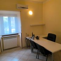 Stanze Ufficio arredate