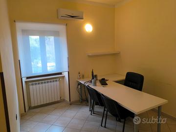 Stanze Ufficio arredate