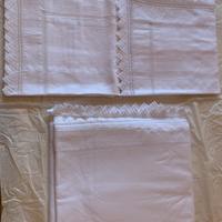 Completo lenzuola matrimoniali in lino e merletto