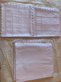 Completo lenzuola matrimoniali in lino e merletto