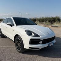 Porsche Cayenne Hybrid 3.0  461cv 2020