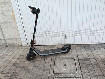 Monopattino Ninebot E2 Plus 