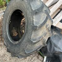 N”2 pneumatici agricoli 360 70 r20