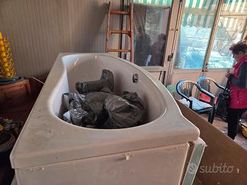  vasca da bagno nuova mai usata.