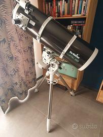 Telescopio completo di oculari e tre piedi Wifi