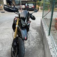 Aprilia Dorsoduro 750 depo A2