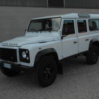 Defender 110 2.2 Td4 Autocarro 5 Posti