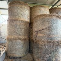 Rotoli di fieno miscuglio per cavalli