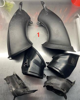 Yamaha R1 2007-2008 VARIE ENTRA E LEGGI