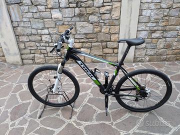Bicicletta Mountain-Bike Trek