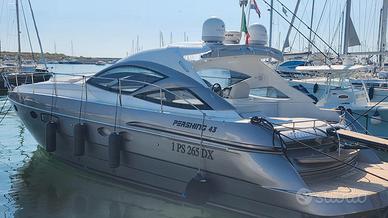 Barca a motore - Pershing 43