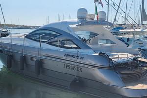 Barca a motore - Pershing 43