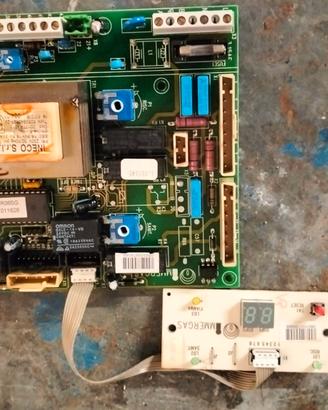 Scheda caldaia completa di display usata Immergas 