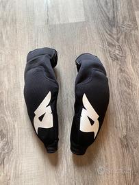 gomitiere MTB enduro/dh bluegrass 