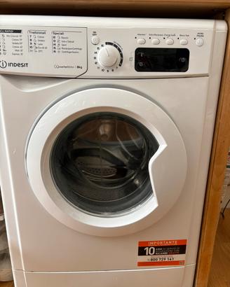 Lavatrice Indesit libera installazione EWE 81283