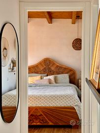 Letto di legno vintage