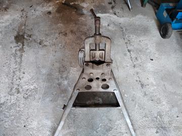 Cavalletto portatile  idraulico x tubi