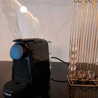 Nespresso macchinetta del caffe + porta cialde 60