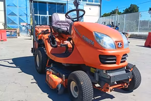 Trattorino tagliaerba Kubota GR 1600 II usato