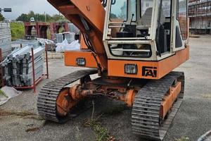Escavatore cingolato Fai modello 150 C