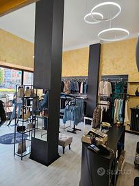  ARREDAMENTO NEGOZIO NUOVO