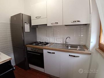Appartamento di 100 m² con 5 locali a Città di Cas