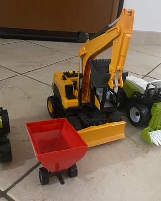 Trattori e camion vari