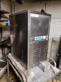 Macchina Fabbricatore Ghiaccio Simag 22 kg