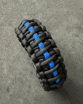 Braccialetto Paracord Nero con linea Blu