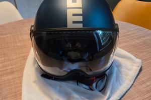 Casco Momo design