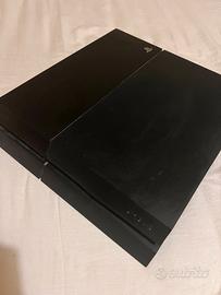 PS4, joystick, cuffie, 8 giochi