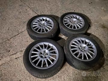 4 Cerchi Originali Alfa Romeo 156 da 16 + Pneumati