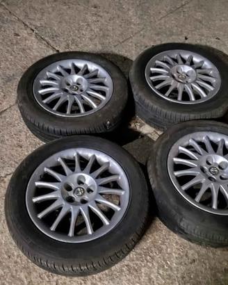 4 Cerchi Originali Alfa Romeo 156 da 16 + Pneumati