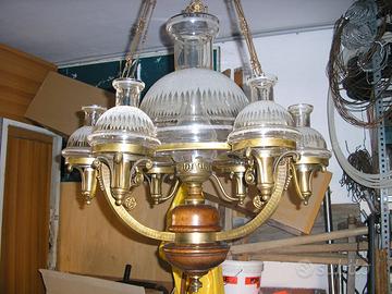 Splendido lampadario in bronzo 7 punti luce