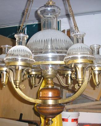Splendido lampadario in bronzo 7 punti luce