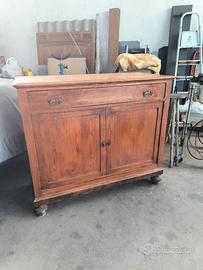 Antica cassettiera in Olmo massello 