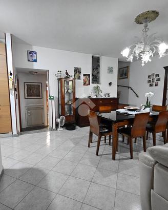 VILLA A SCHIERA D'ANGOLO A DOLO