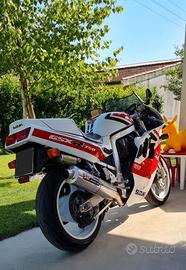 SUZUKI GSX-R 750 SACS - 1991