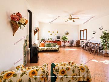 Casa, Pettineo.
