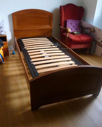 letto    con spalliera