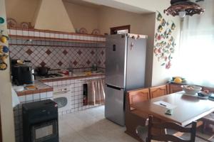 Mascalucia Via Roma 5 locali possibilità Box auto