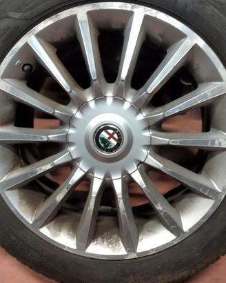 Gomme e cerchi Alfa Mito