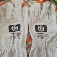 Guanti da lavoro in pelle. vedi dettagli