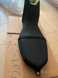 Sella Hypermotard 950