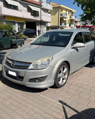 OPEL - Astra - 1.6 16V GPL-TECH SW Edition