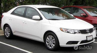 Parabrezza Kia Cerato seconda serie 2009-2013